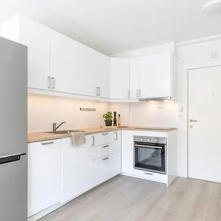Modern Only 5 Minutes From Centre Leilighet *